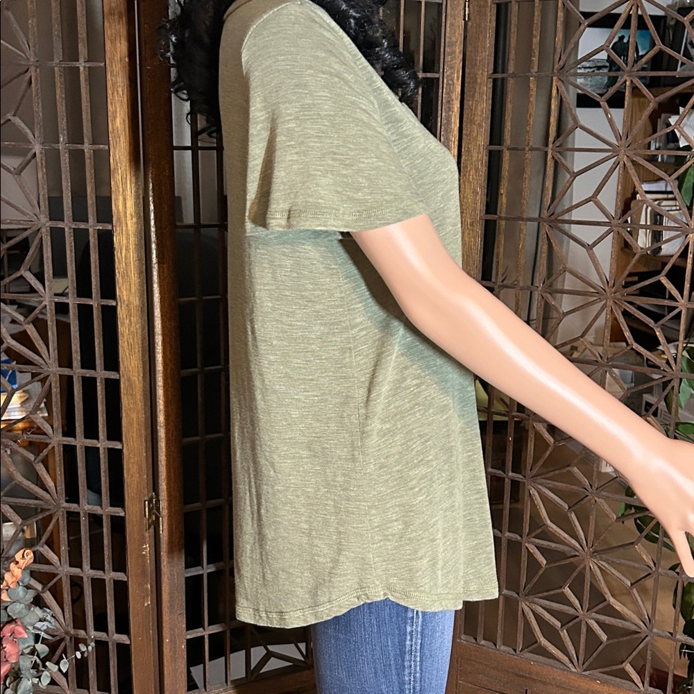 JESSICA SIMPSON OLIVE GREEN TSHIRT M - Picture 7 of 9
